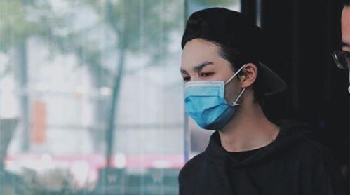 戴鸭舌帽口罩的娱乐圈爆料博主  第2张